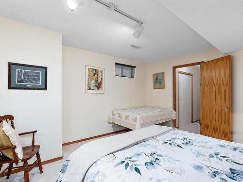 6 Baker Place, Leduc, AB - Indoor Photo Showing Bedroom