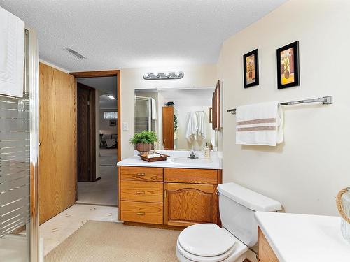 6 Baker Place, Leduc, AB - Indoor Photo Showing Bathroom