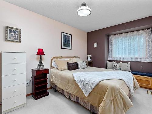 6 Baker Place, Leduc, AB - Indoor Photo Showing Bedroom