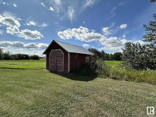 17066 592 Township Rd, Rural Smoky Lake County, AB 