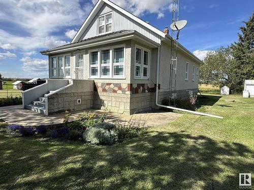 17066 592 Township Rd, Rural Smoky Lake County, AB 