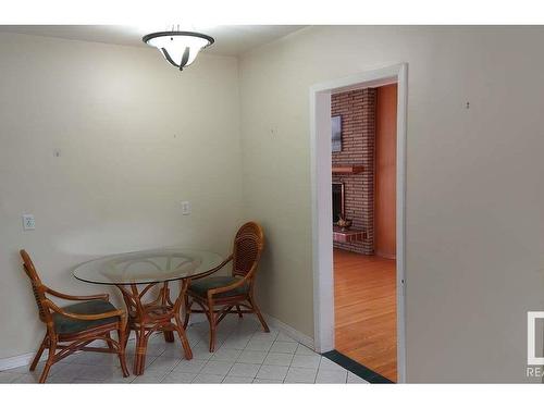 8714 160 Street, Edmonton, AB - Indoor Photo Showing Dining Room