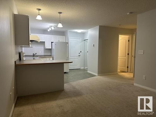 112 7511 171 Street, Edmonton, AB - Indoor Photo Showing Kitchen