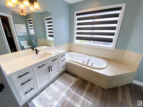 43 Haney Landing, Spruce Grove, AB - Indoor Photo Showing Bathroom