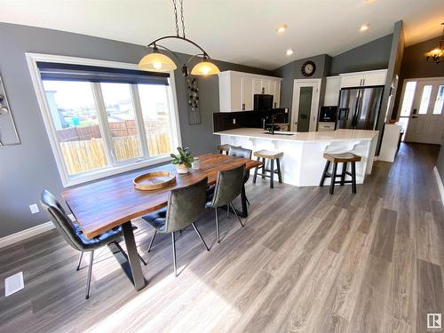 43 Haney Landing, Spruce Grove, AB - Indoor Photo Showing Dining Room