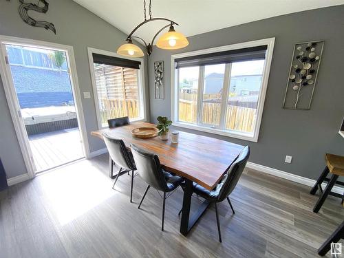 43 Haney Landing, Spruce Grove, AB - Indoor Photo Showing Dining Room