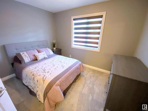 43 Haney Landing, Spruce Grove, AB - Indoor Photo Showing Bedroom