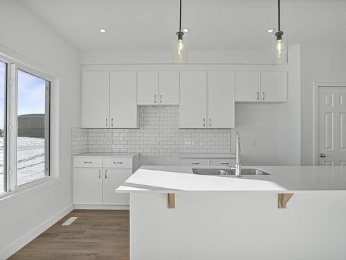 1254 Mcleod Avenue, Spruce Grove, AB - Indoor Photo Showing Kitchen With Double Sink With Upgraded Kitchen