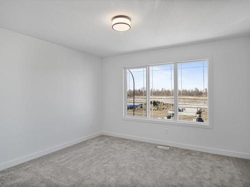 1254 Mcleod Avenue, Spruce Grove, AB - Indoor Photo Showing Other Room