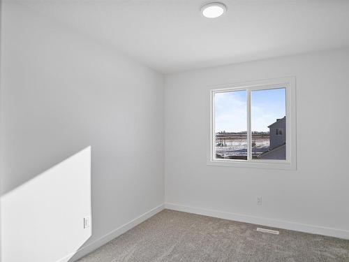 1254 Mcleod Avenue, Spruce Grove, AB - Indoor Photo Showing Other Room