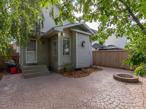 2312 39 Av Nw, Edmonton, AB 