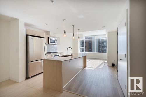 414 2606 109 Street, Edmonton, AB - Indoor Photo Showing Kitchen With Double Sink With Upgraded Kitchen