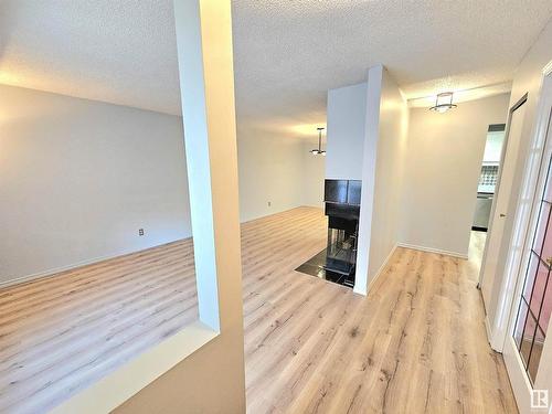 #20 1503 Mill Woods Rd E Nw, Edmonton, AB 