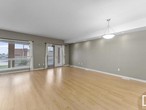 105 801 11 Street, Cold Lake, AB - Indoor