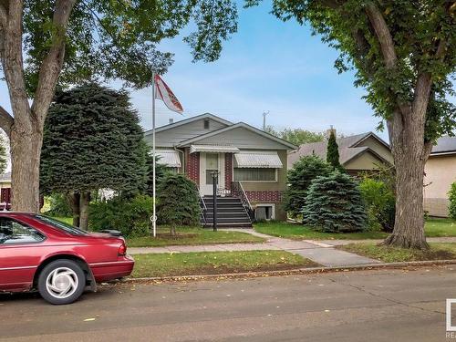 10445 77 St Nw, Edmonton, AB 