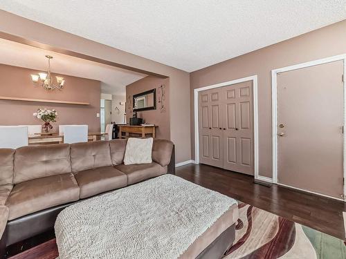 12211 146 Av Nw Nw, Edmonton, AB 