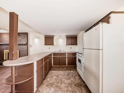 12627 161 Avenue, Edmonton, AB - Indoor Photo Showing Kitchen With Double Sink