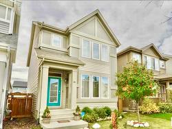 351 DESROCHERS BV SW  Edmonton, AB T6W 3J2