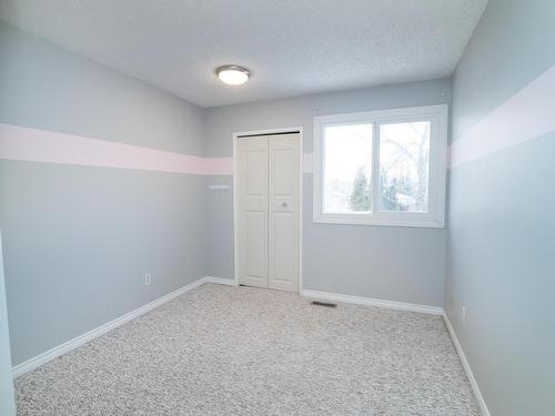 2730 136A Avenue, Edmonton, AB - Indoor Photo Showing Other Room