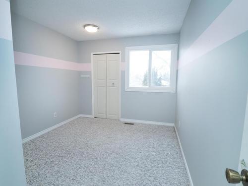 2730 136A Avenue, Edmonton, AB - Indoor Photo Showing Other Room