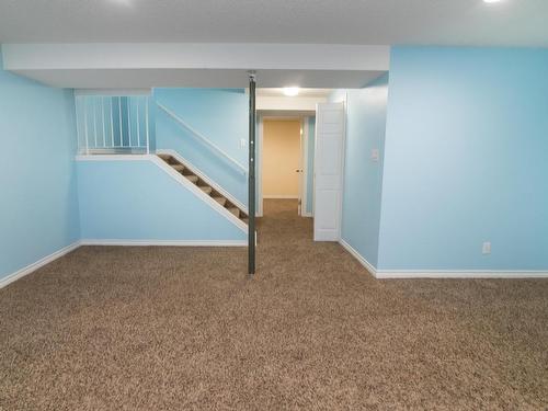 2730 136A Avenue, Edmonton, AB - Indoor Photo Showing Other Room