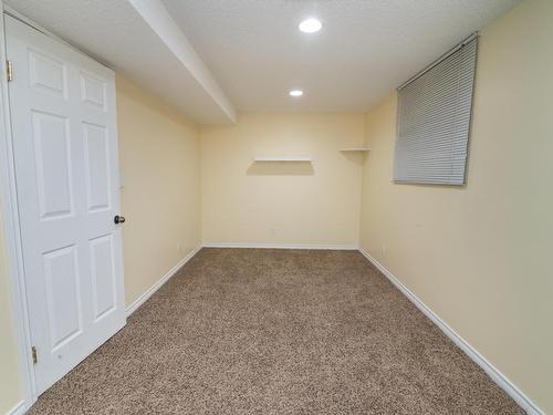 2730 136A Avenue, Edmonton, AB - Indoor Photo Showing Other Room