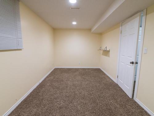 2730 136A Avenue, Edmonton, AB - Indoor Photo Showing Other Room