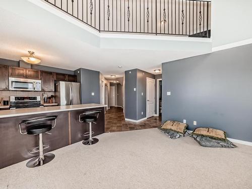 426 1520 Hammond Gate, Edmonton, AB - Indoor Photo Showing Kitchen