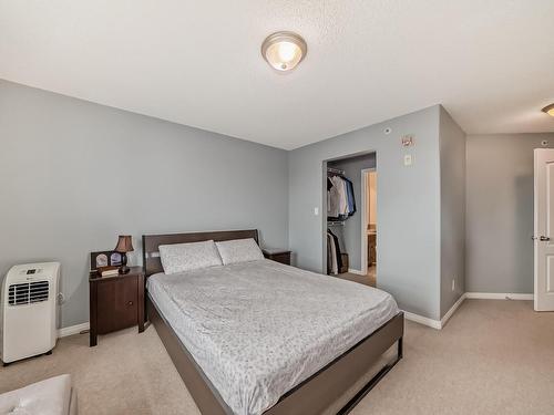 426 1520 Hammond Gate, Edmonton, AB - Indoor Photo Showing Bedroom