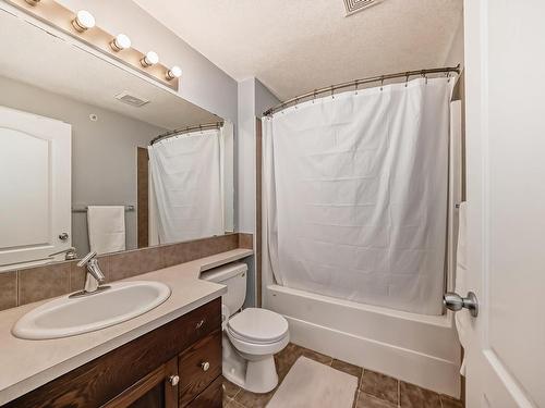 426 1520 Hammond Gate, Edmonton, AB - Indoor Photo Showing Bathroom