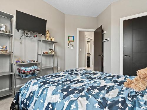 48 Verona Crescent, Spruce Grove, AB - Indoor Photo Showing Bedroom