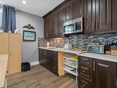 48 Verona Crescent, Spruce Grove, AB - Indoor Photo Showing Kitchen