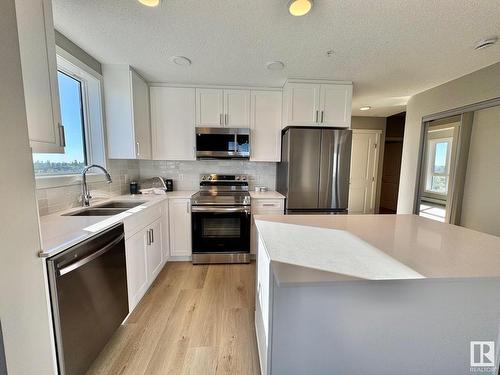 428 12804 140 Avenue, Edmonton, AB - Indoor Photo Showing Kitchen With Double Sink