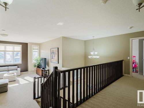 153 Weber Cl Nw, Edmonton, AB 