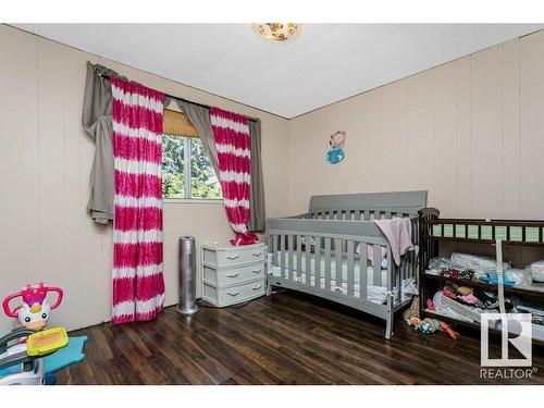 4705 54 Avenue, Calmar, AB - Indoor Photo Showing Bedroom