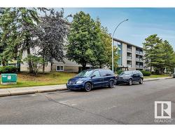 #302 1620 48 ST NW  Edmonton, AB T6L 5P1