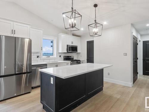 422 Lakewood Way, Cold Lake, AB - Indoor Photo Showing Kitchen With Stainless Steel Kitchen With Upgraded Kitchen