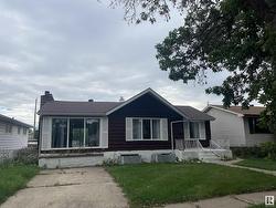 11829 44 ST NW  Edmonton, AB T5W 2S4