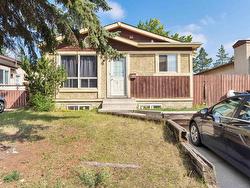 4504 33A AV NW  Edmonton, AB T6L 4X3