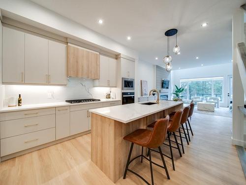 24 20425 93 Avenue, Edmonton, AB - Indoor Photo Showing Kitchen With Upgraded Kitchen