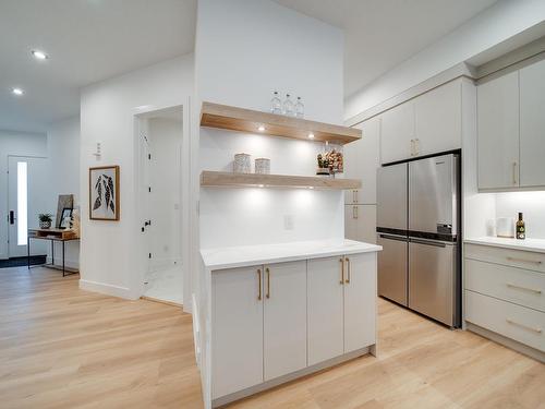 24 20425 93 Avenue, Edmonton, AB - Indoor Photo Showing Kitchen