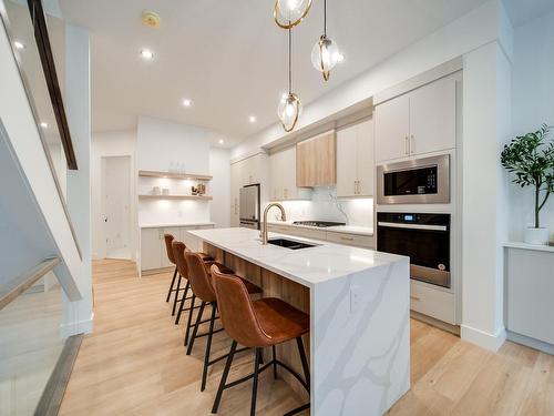 24 20425 93 Avenue, Edmonton, AB - Indoor Photo Showing Kitchen With Upgraded Kitchen