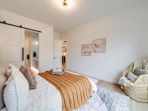 24 20425 93 Avenue, Edmonton, AB - Indoor Photo Showing Bedroom