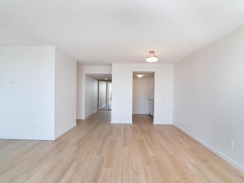 1807 10011 116 Street, Edmonton, AB - Indoor Photo Showing Other Room