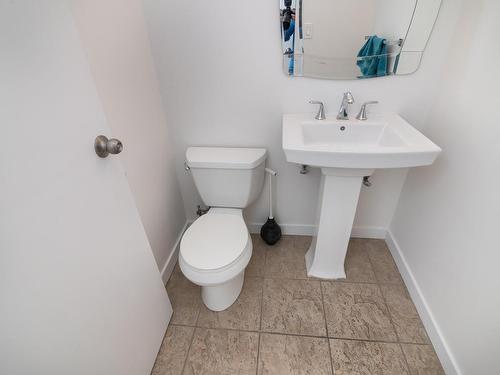 1807 10011 116 Street, Edmonton, AB - Indoor Photo Showing Bathroom