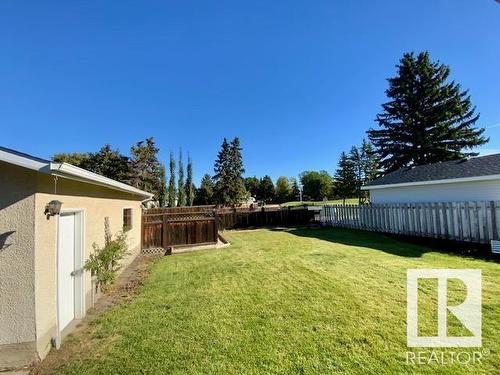 146 Maple Cr, Wetaskiwin, AB 