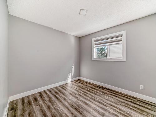 2932 41 Avenue, Edmonton, AB - Indoor Photo Showing Other Room