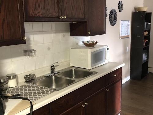 304 10615 110 Street Nw, Edmonton, AB - Indoor Photo Showing Kitchen With Double Sink