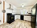 4902 Mackenzie Avenue, Drayton Valley, AB  - Indoor Photo Showing Kitchen 