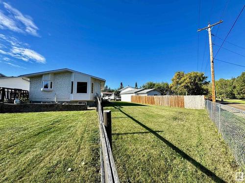 4902 Mackenzie Avenue, Drayton Valley, AB - Outdoor